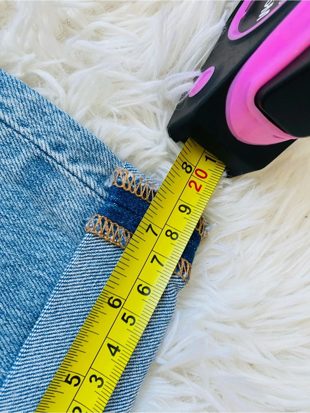 J.Crew Relaxed Boyfriend Jeans Size 28 Light Wash distressed Cuffed Denim